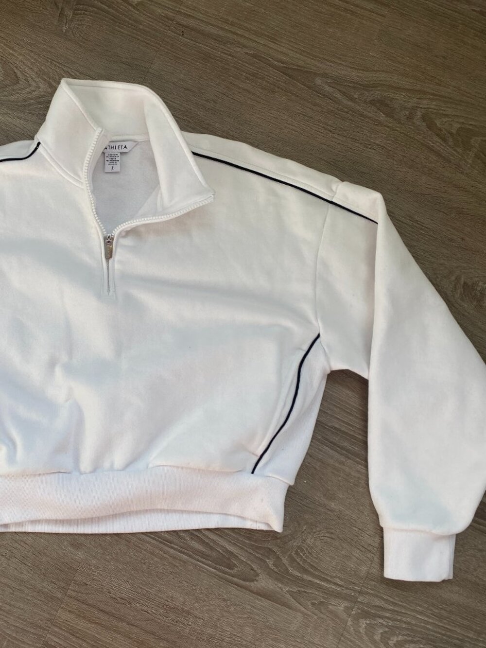 Athleta White Half Zip Cropped Pullover Sweatshirt with Piping Gym Top Small